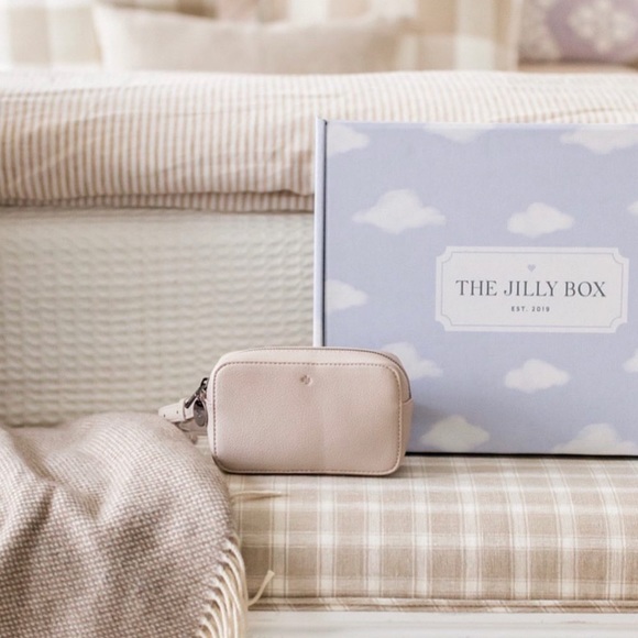 Jillian Harris Belt Bag - Picture 3 of 6